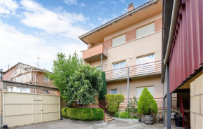 Stunning home in Badarán with WiFi and 5 Bedrooms